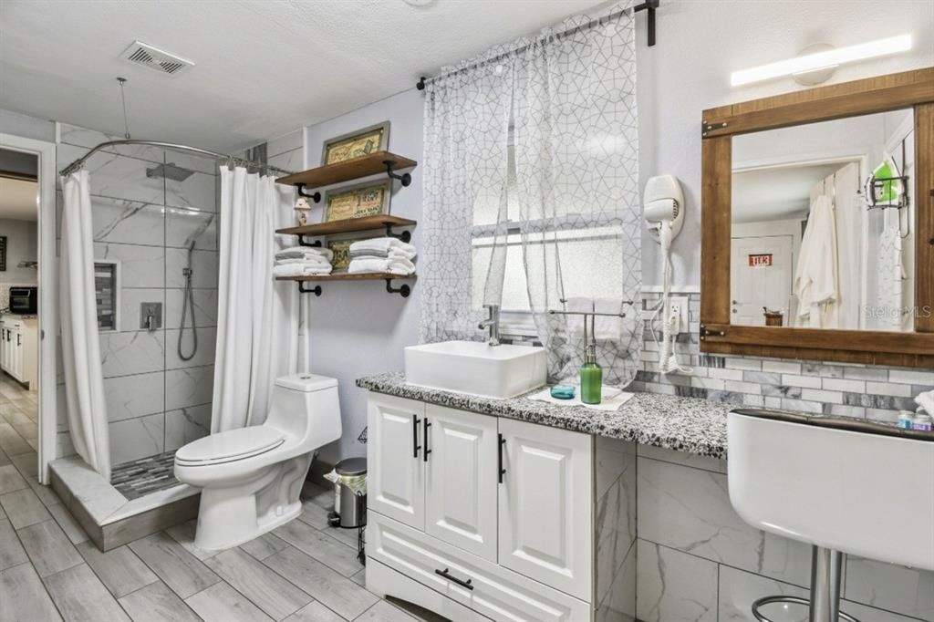 待售: $650,000 (3 贝兹, 2 浴室, 1683 平方英尺)