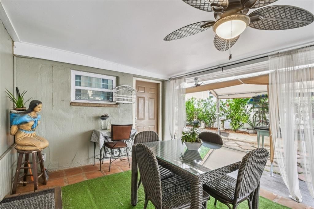 待售: $650,000 (3 贝兹, 2 浴室, 1683 平方英尺)