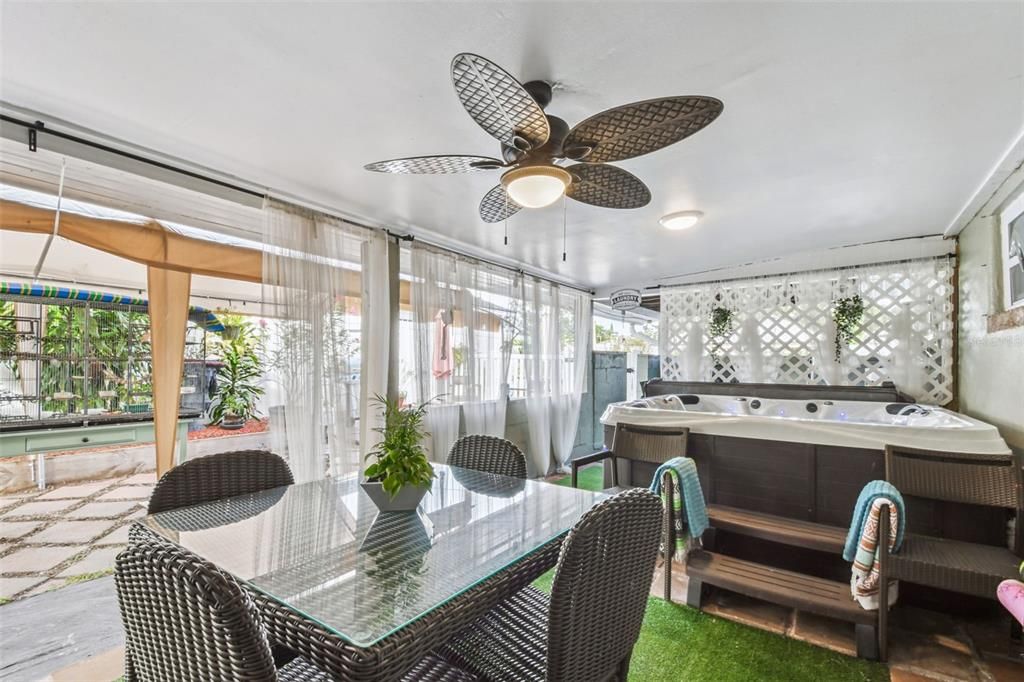 待售: $650,000 (3 贝兹, 2 浴室, 1683 平方英尺)