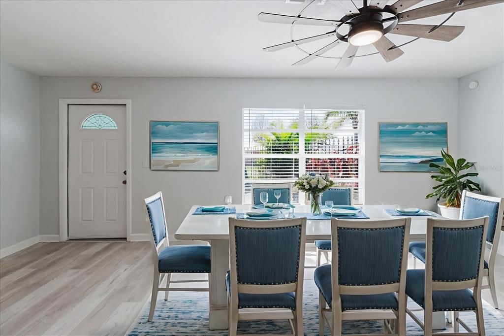 En Venta: $319,900 (3 camas, 2 baños, 1704 Pies cuadrados)