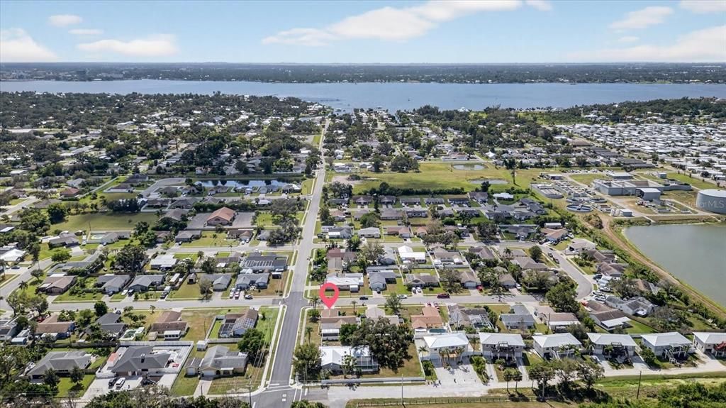 En Venta: $319,900 (3 camas, 2 baños, 1704 Pies cuadrados)