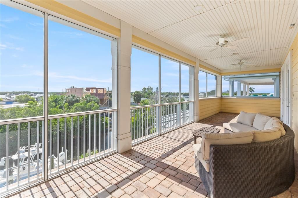 For Sale: $1,200,000 (4 beds, 4 baths, 3662 Square Feet)