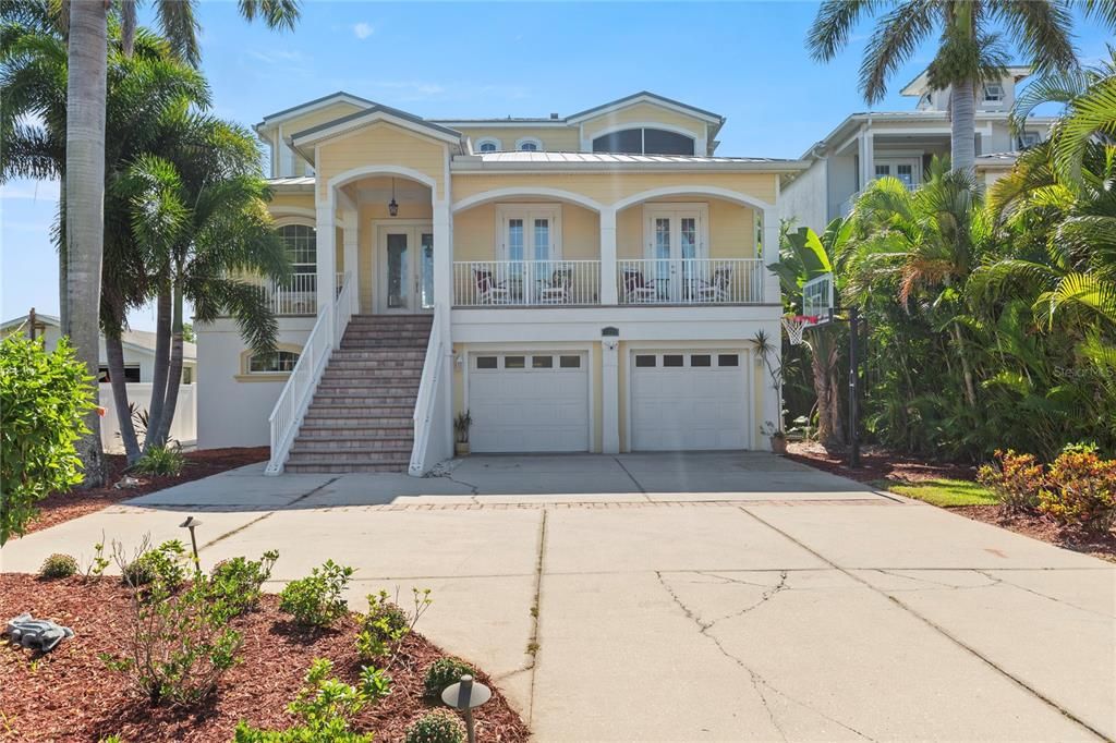 For Sale: $1,200,000 (4 beds, 4 baths, 3662 Square Feet)