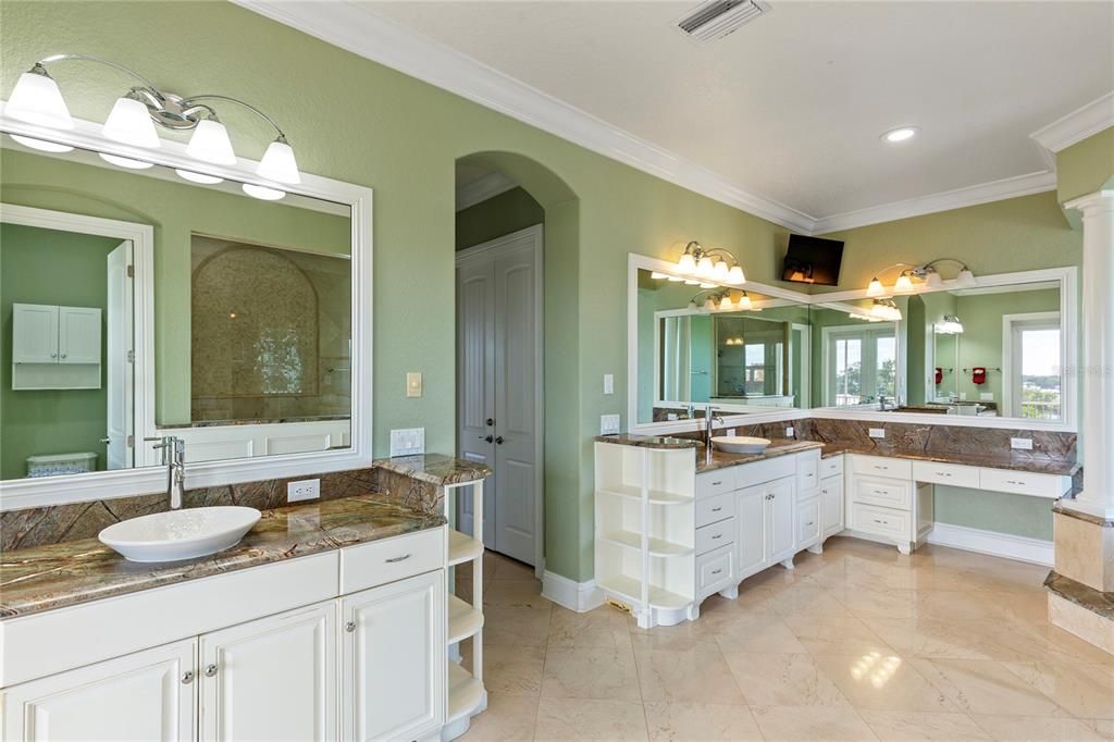 For Sale: $1,200,000 (4 beds, 4 baths, 3662 Square Feet)