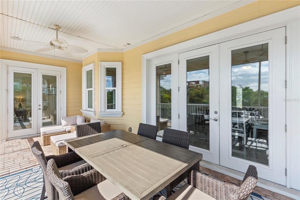 For Sale: $1,200,000 (4 beds, 4 baths, 3662 Square Feet)