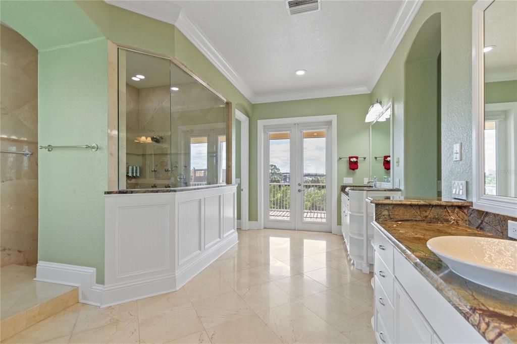 For Sale: $1,200,000 (4 beds, 4 baths, 3662 Square Feet)