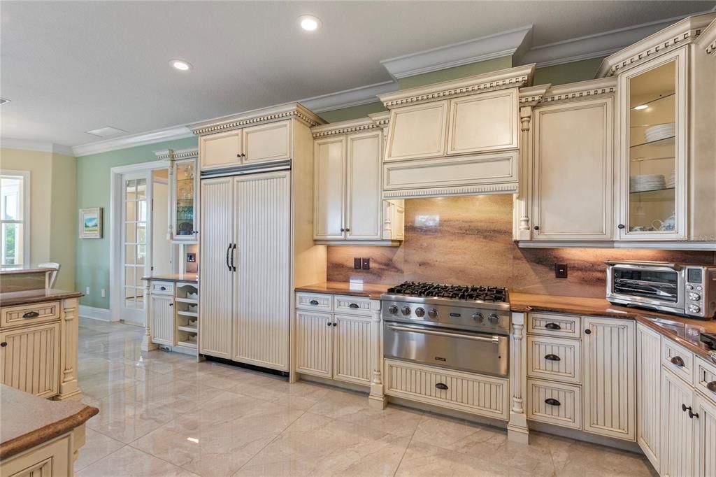 For Sale: $1,200,000 (4 beds, 4 baths, 3662 Square Feet)