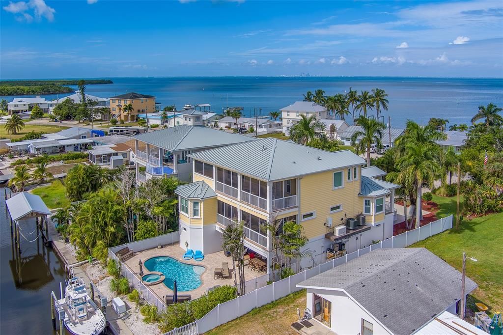 For Sale: $1,200,000 (4 beds, 4 baths, 3662 Square Feet)