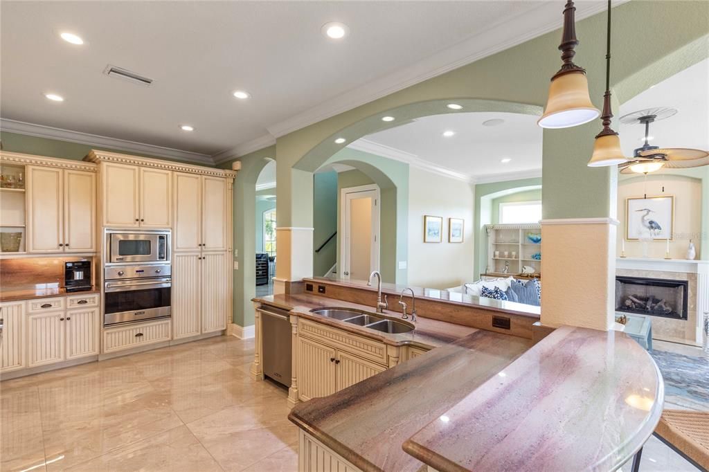 For Sale: $1,200,000 (4 beds, 4 baths, 3662 Square Feet)