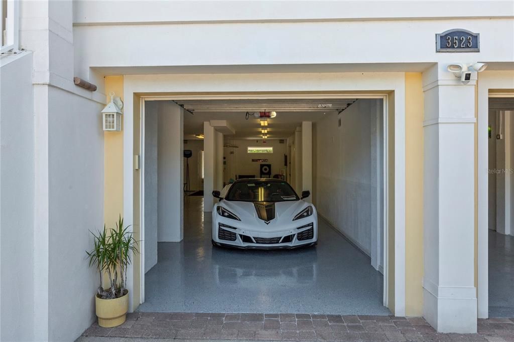 For Sale: $1,200,000 (4 beds, 4 baths, 3662 Square Feet)