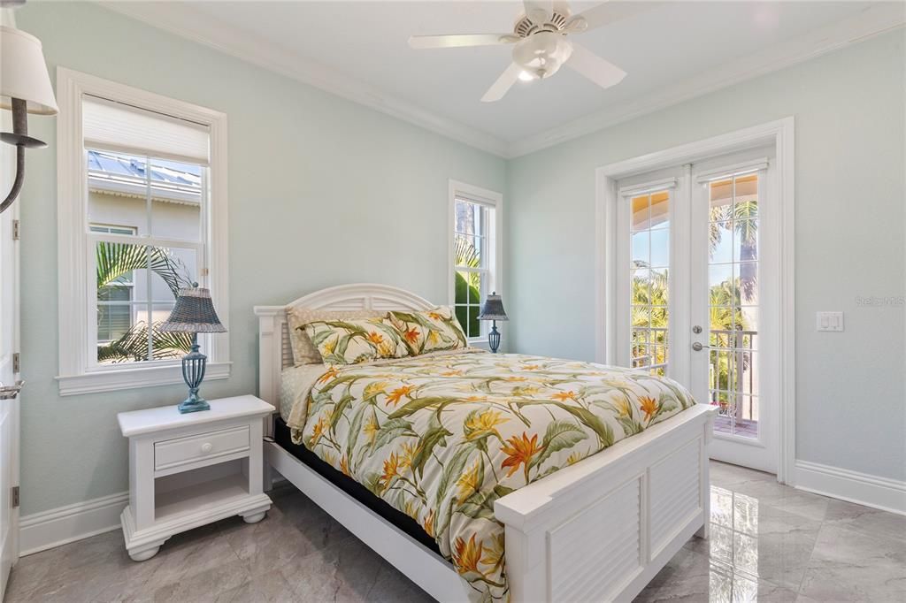 For Sale: $1,200,000 (4 beds, 4 baths, 3662 Square Feet)