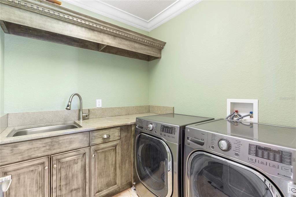 For Sale: $1,200,000 (4 beds, 4 baths, 3662 Square Feet)