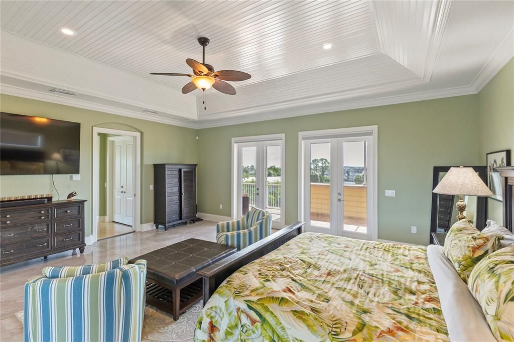 For Sale: $1,200,000 (4 beds, 4 baths, 3662 Square Feet)