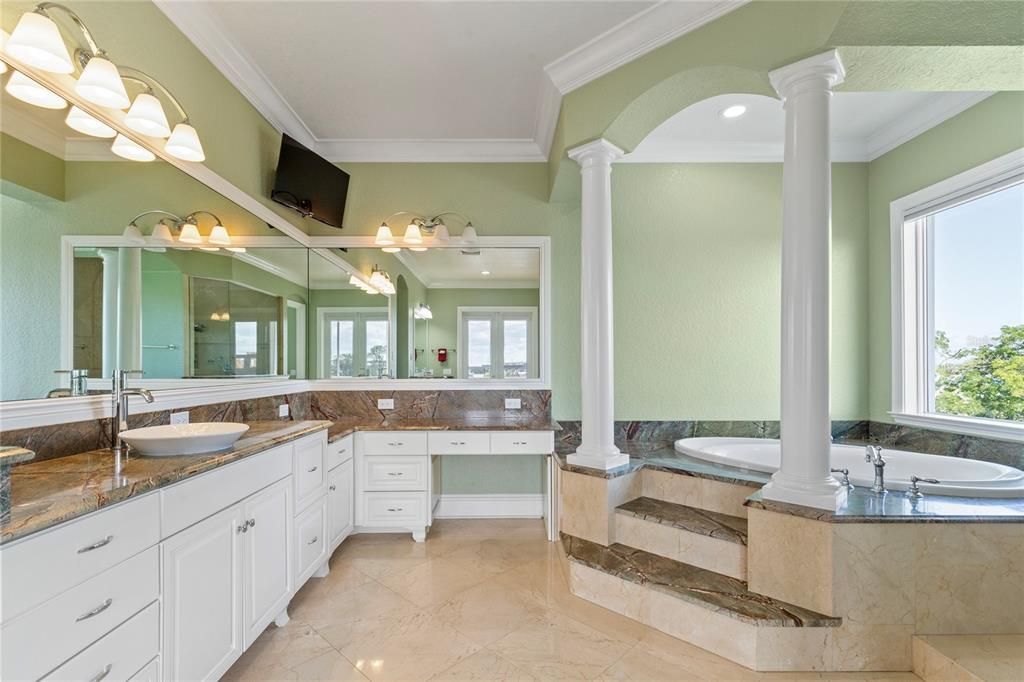 For Sale: $1,200,000 (4 beds, 4 baths, 3662 Square Feet)