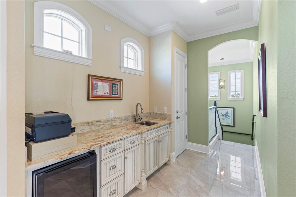 For Sale: $1,200,000 (4 beds, 4 baths, 3662 Square Feet)