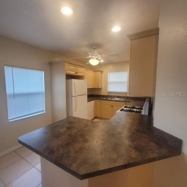 For Rent: $1,595 (2 beds, 2 baths, 1093 Square Feet)