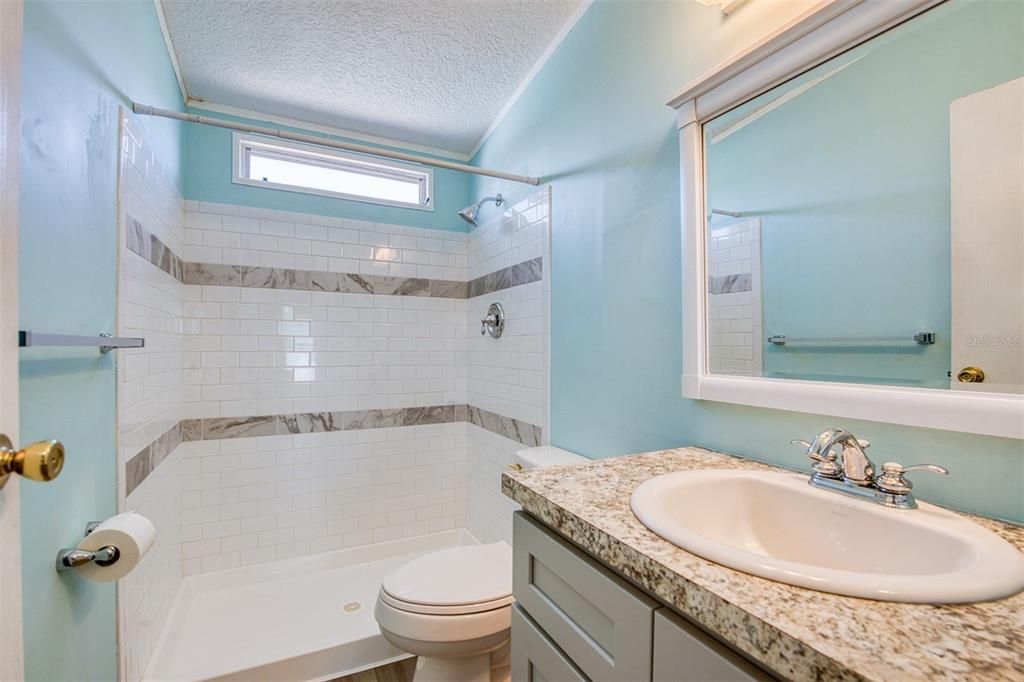 For Sale: $214,500 (2 beds, 2 baths, 1078 Square Feet)