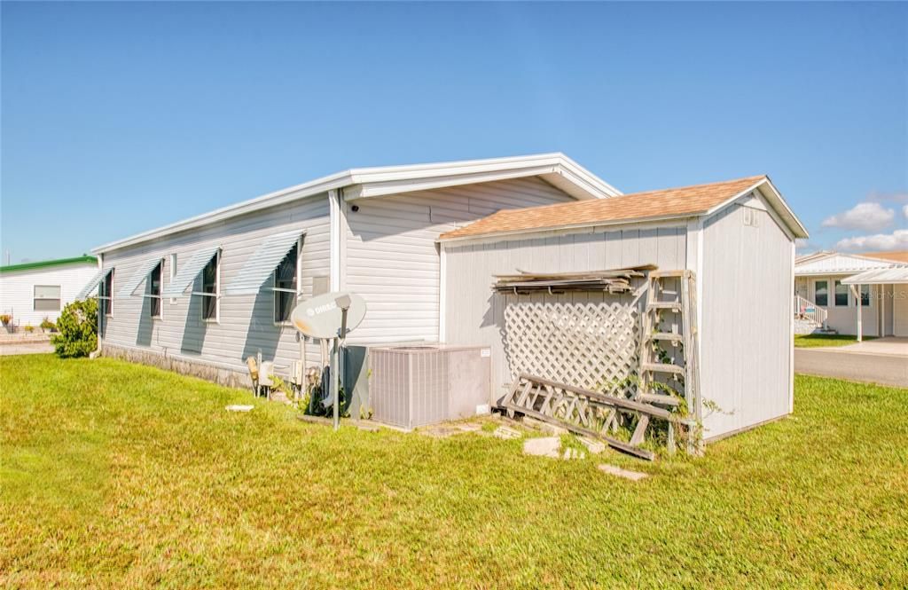 For Sale: $214,500 (2 beds, 2 baths, 1078 Square Feet)