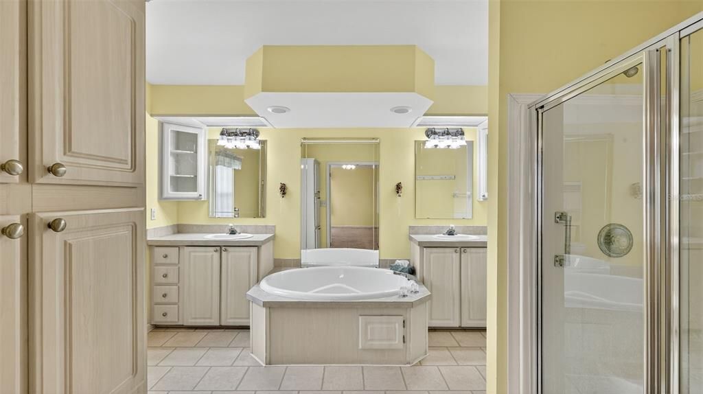 На продажу: $645,000 (3 спален, 2 ванн, 2188 Квадратных фут)