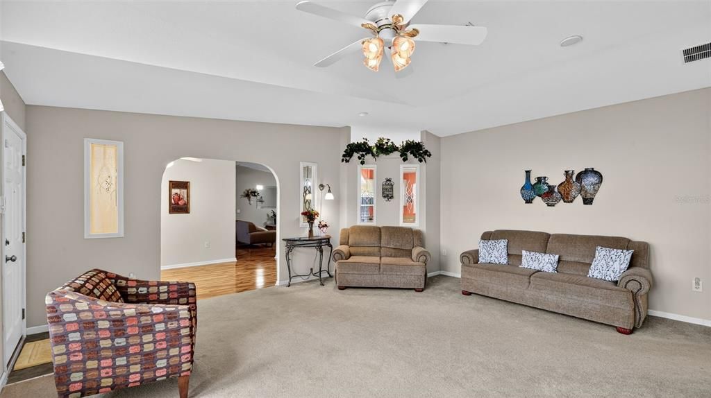 На продажу: $645,000 (3 спален, 2 ванн, 2188 Квадратных фут)