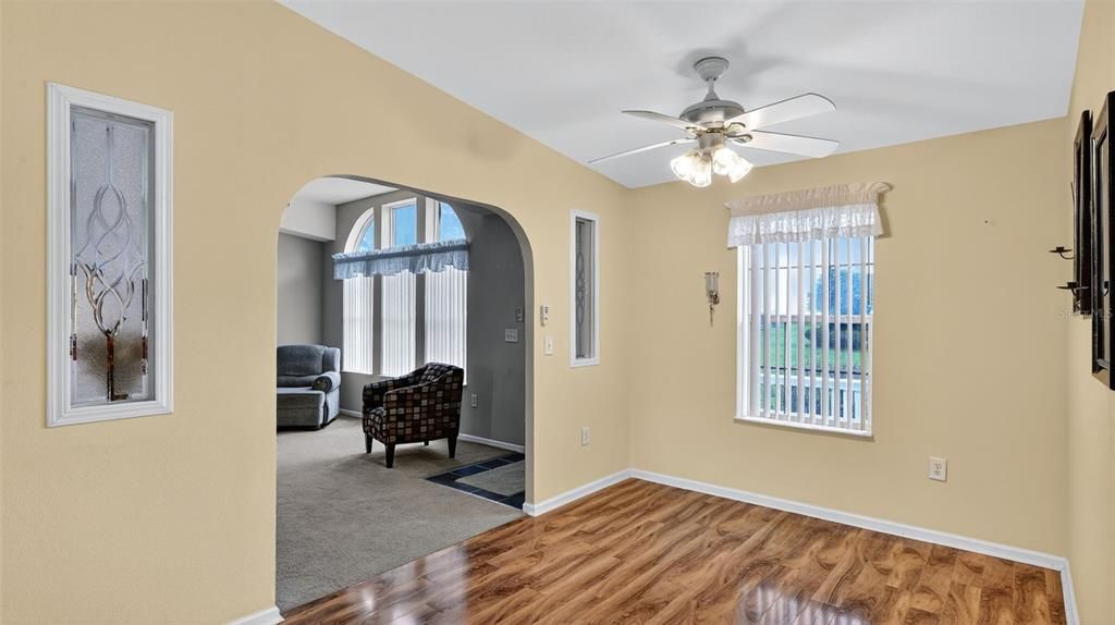 На продажу: $645,000 (3 спален, 2 ванн, 2188 Квадратных фут)