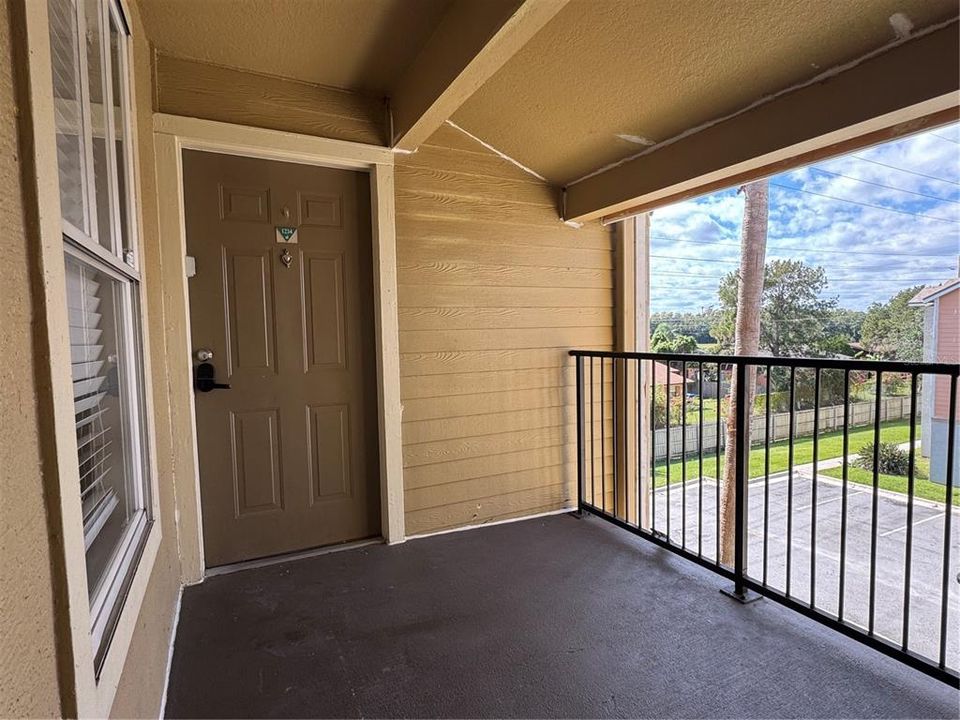 待售: $159,000 (1 贝兹, 1 浴室, 872 平方英尺)