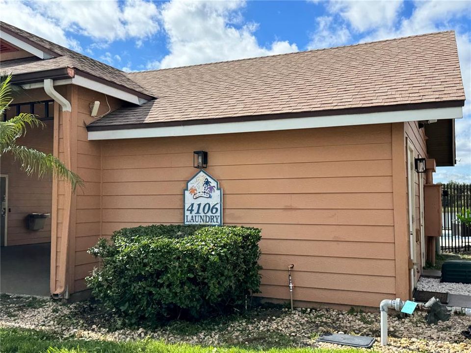 待售: $159,000 (1 贝兹, 1 浴室, 872 平方英尺)