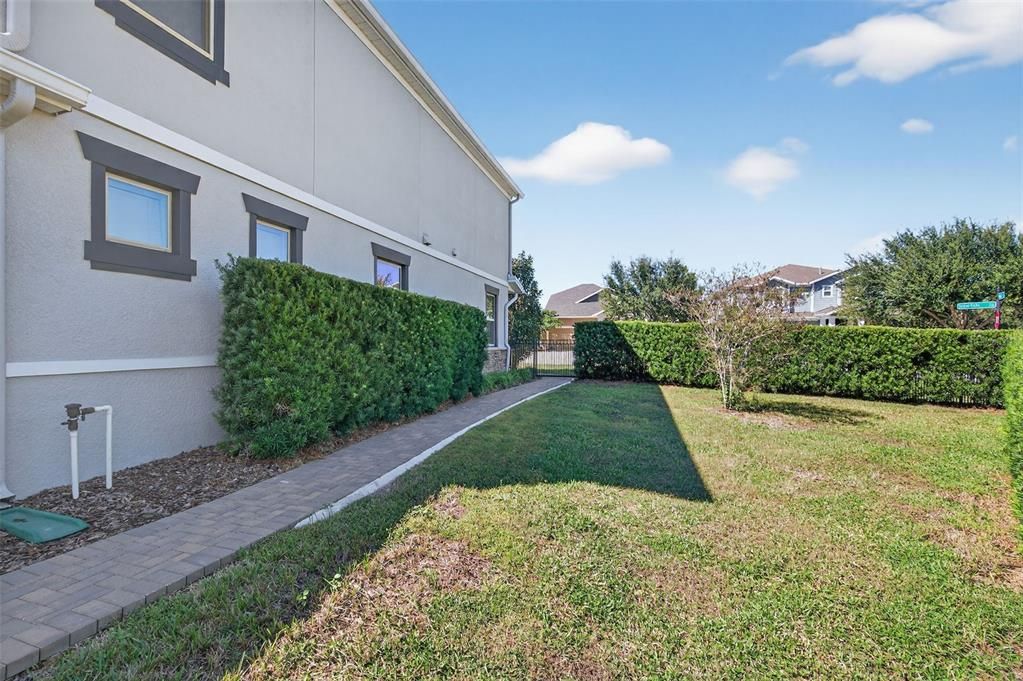 For Sale: $650,000 (5 beds, 4 baths, 3090 Square Feet)