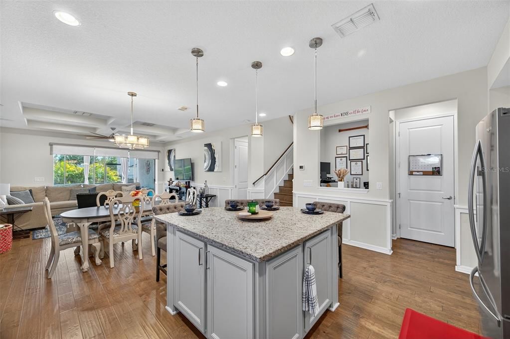 For Sale: $650,000 (5 beds, 4 baths, 3090 Square Feet)