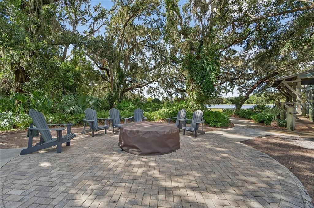 For Sale: $650,000 (5 beds, 4 baths, 3090 Square Feet)