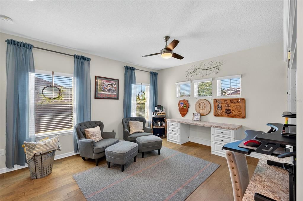 For Sale: $650,000 (5 beds, 4 baths, 3090 Square Feet)