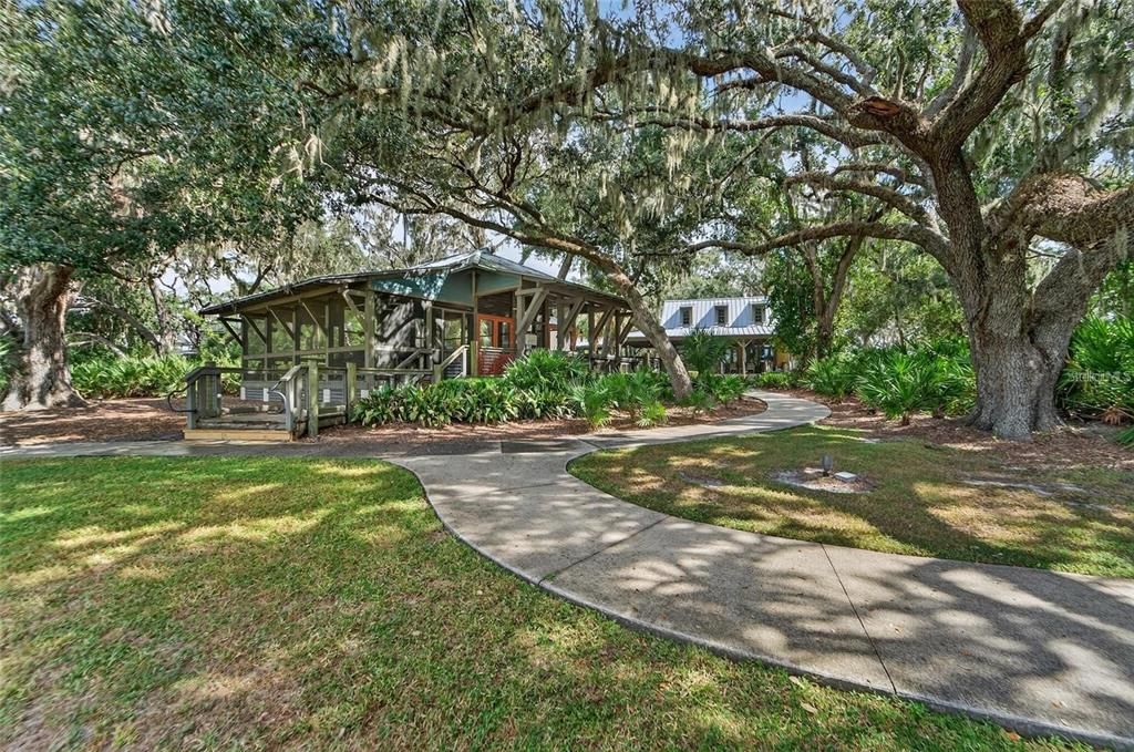 For Sale: $650,000 (5 beds, 4 baths, 3090 Square Feet)