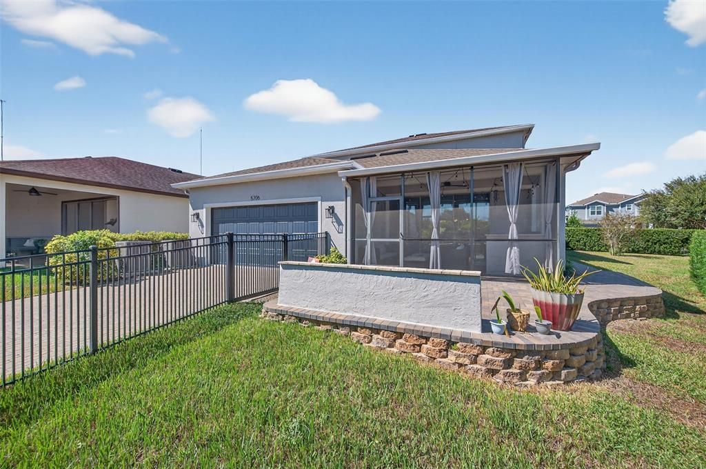 For Sale: $650,000 (5 beds, 4 baths, 3090 Square Feet)