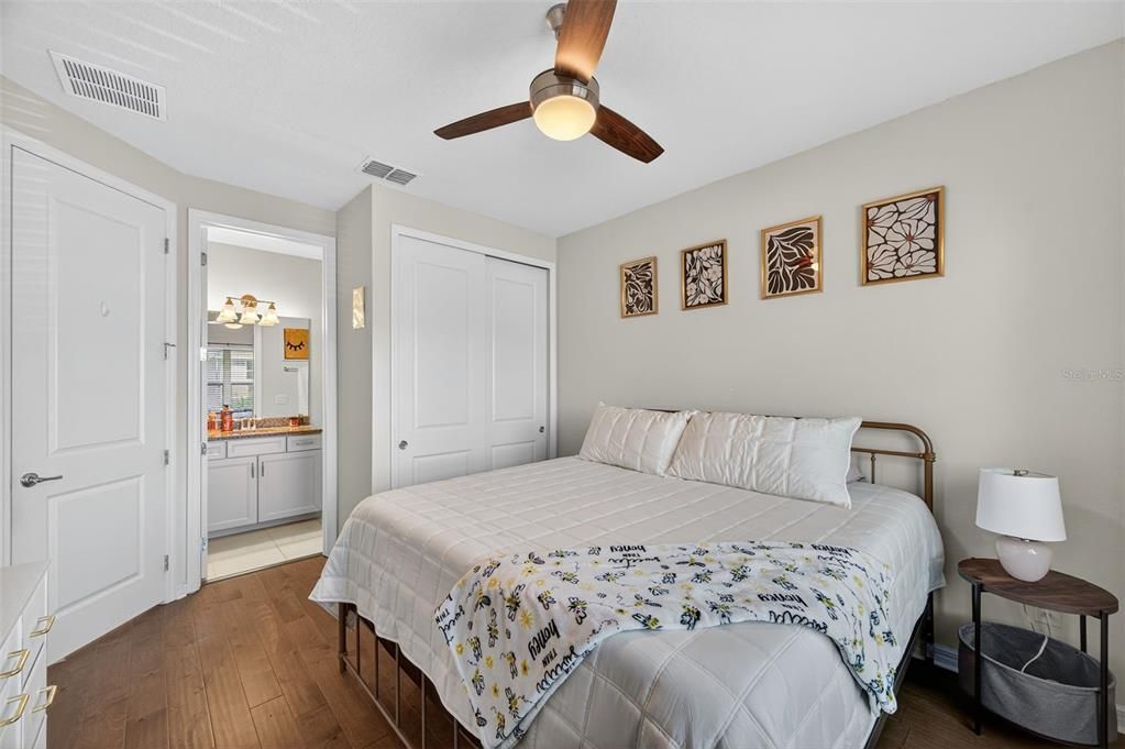 For Sale: $650,000 (5 beds, 4 baths, 3090 Square Feet)