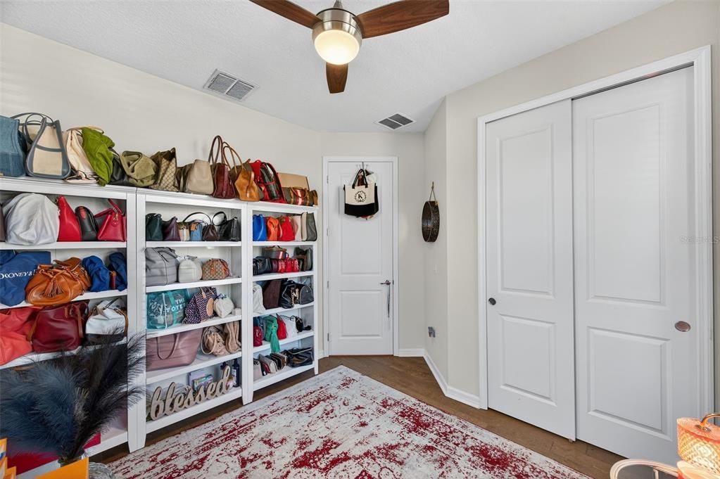 For Sale: $650,000 (5 beds, 4 baths, 3090 Square Feet)