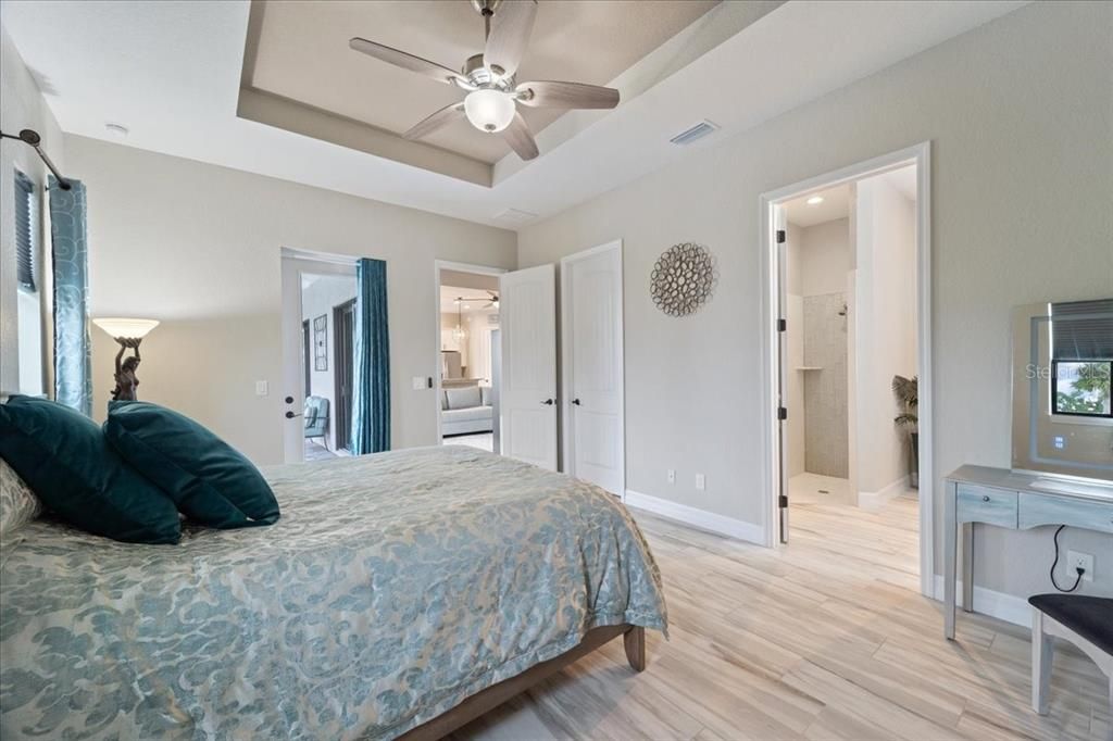 На продажу: $489,000 (3 спален, 2 ванн, 1700 Квадратных фут)