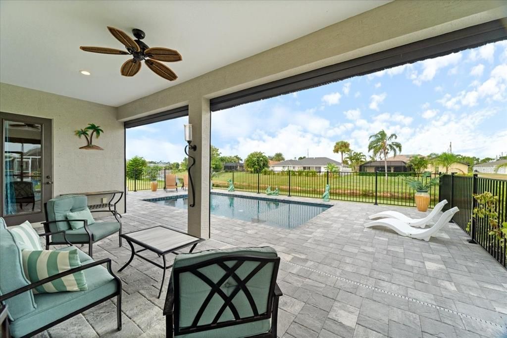 На продажу: $489,000 (3 спален, 2 ванн, 1700 Квадратных фут)