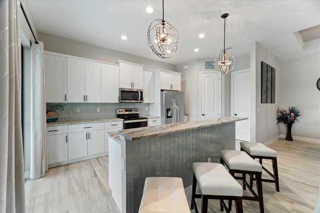 На продажу: $489,000 (3 спален, 2 ванн, 1700 Квадратных фут)