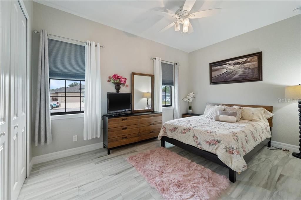 На продажу: $489,000 (3 спален, 2 ванн, 1700 Квадратных фут)