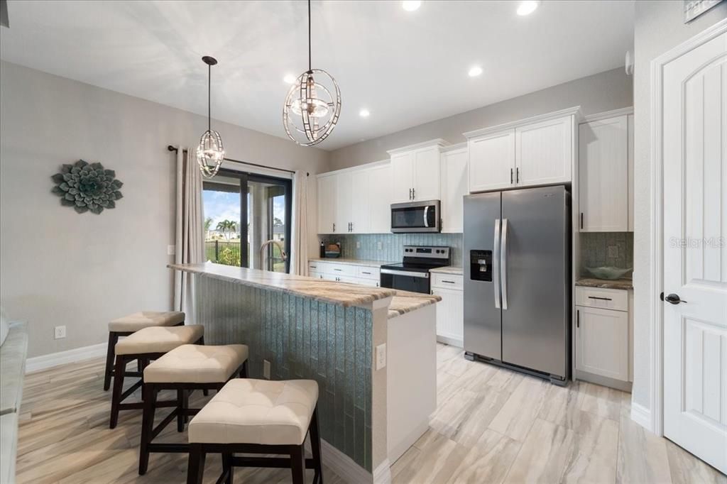 На продажу: $489,000 (3 спален, 2 ванн, 1700 Квадратных фут)