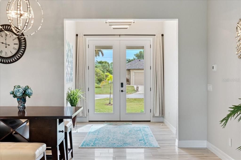 На продажу: $489,000 (3 спален, 2 ванн, 1700 Квадратных фут)