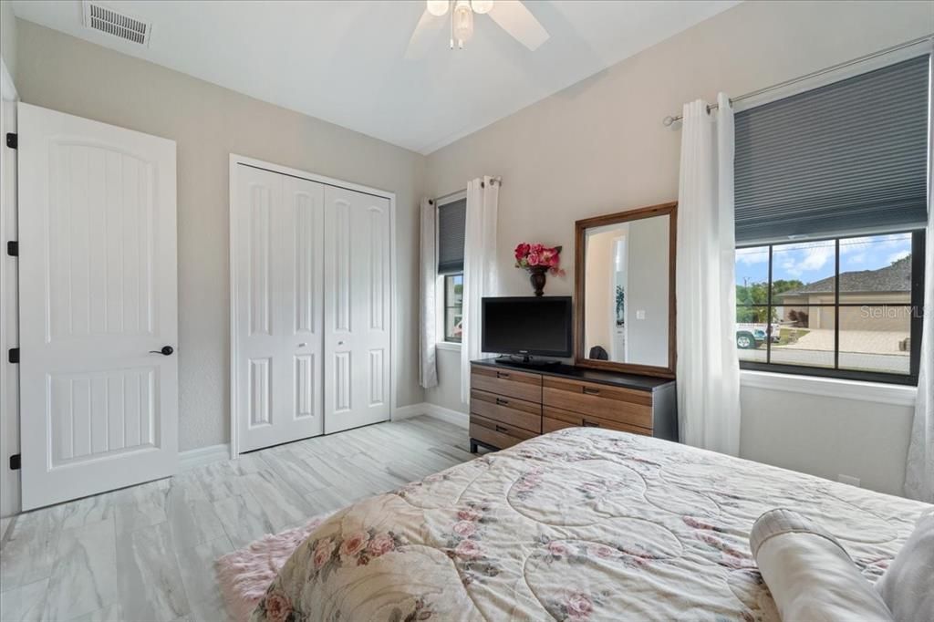 На продажу: $489,000 (3 спален, 2 ванн, 1700 Квадратных фут)