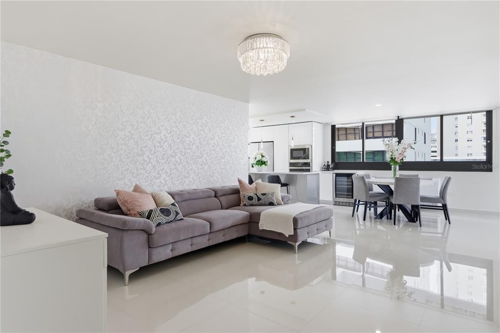 Recently Rented: $5,500 (3 beds, 2 baths, 1500 Square Feet)