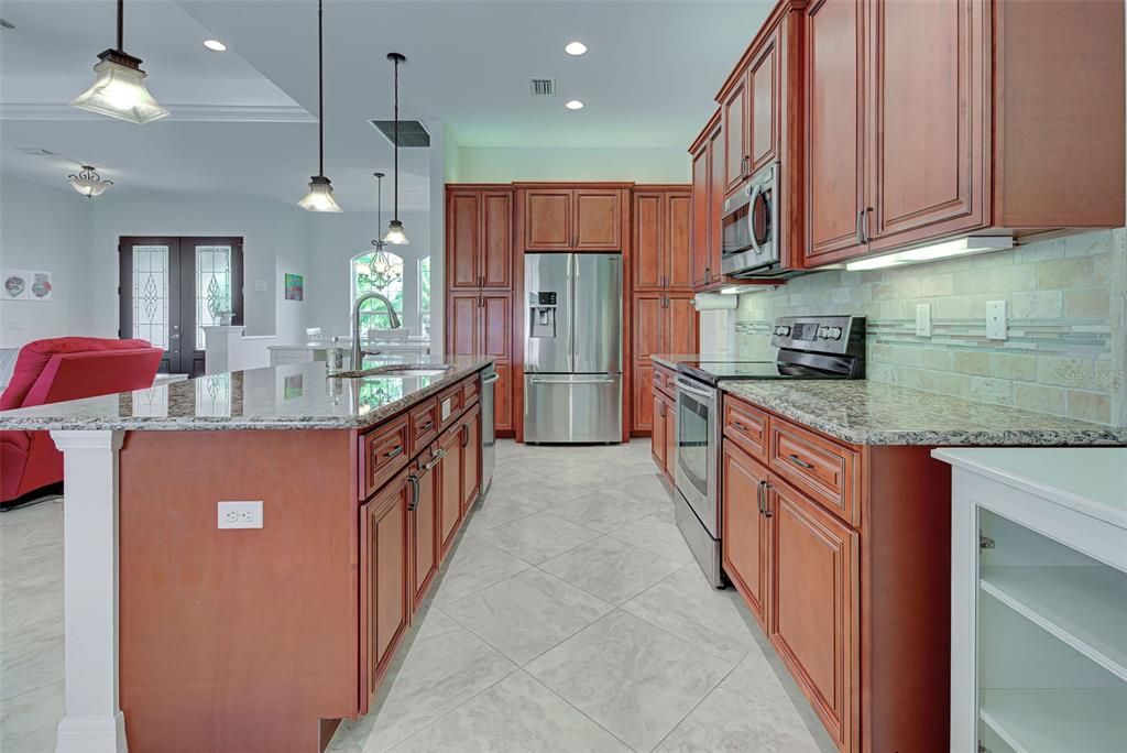 For Sale: $512,000 (3 beds, 2 baths, 1919 Square Feet)