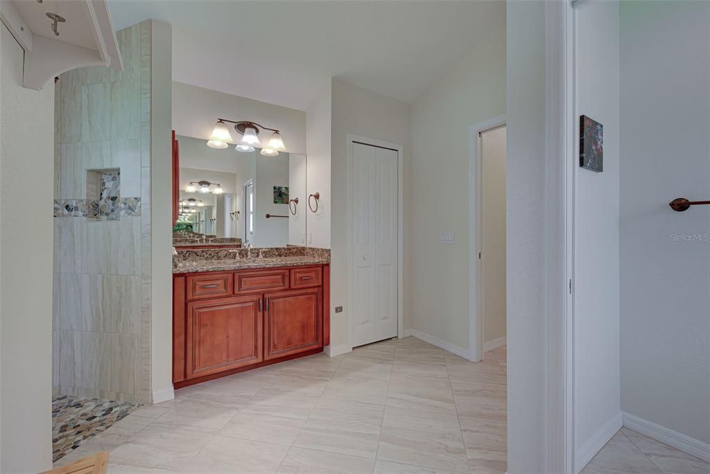 For Sale: $512,000 (3 beds, 2 baths, 1919 Square Feet)