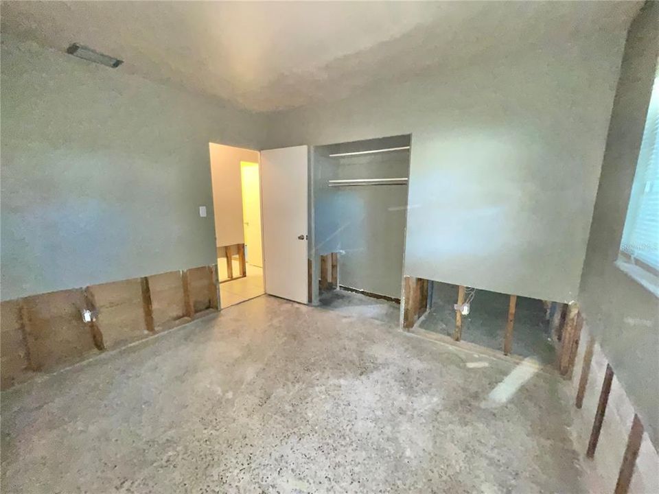 For Sale: $279,000 (4 beds, 2 baths, 1532 Square Feet)