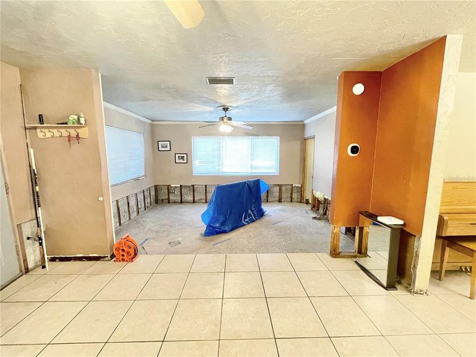 For Sale: $279,000 (4 beds, 2 baths, 1532 Square Feet)