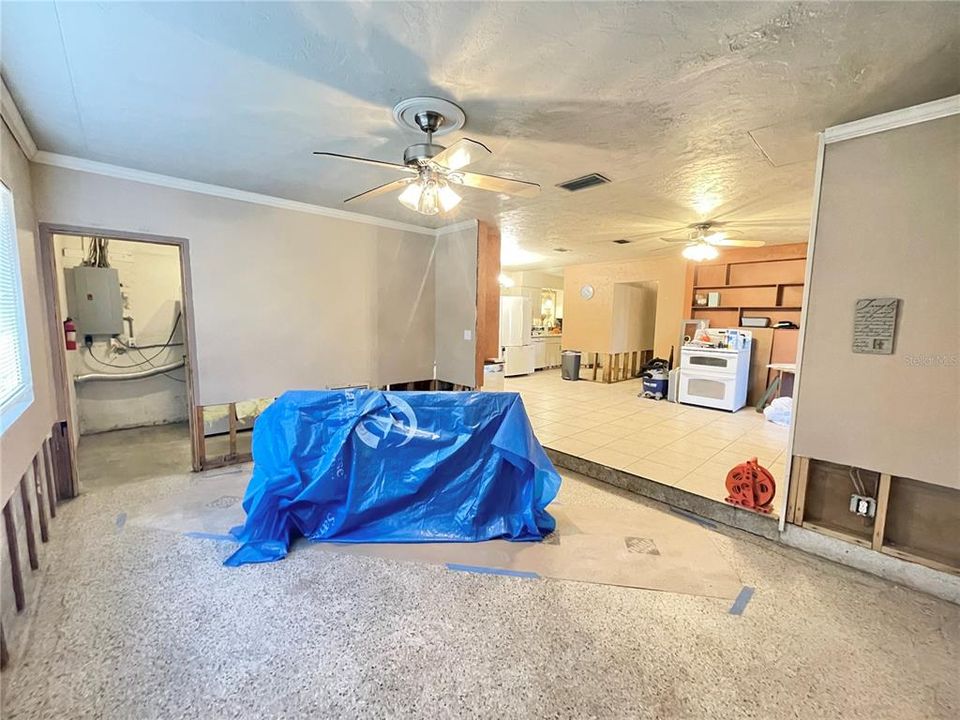 For Sale: $279,000 (4 beds, 2 baths, 1532 Square Feet)