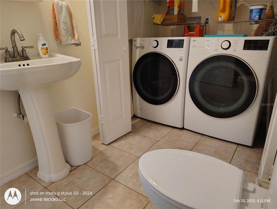 En Venta: $487,900 (4 camas, 2 baños, 2269 Pies cuadrados)