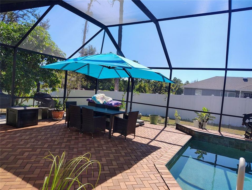 En Venta: $487,900 (4 camas, 2 baños, 2269 Pies cuadrados)